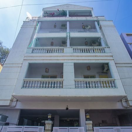 Oyo 23360 White Bricks Inn Bangalore Exterior foto